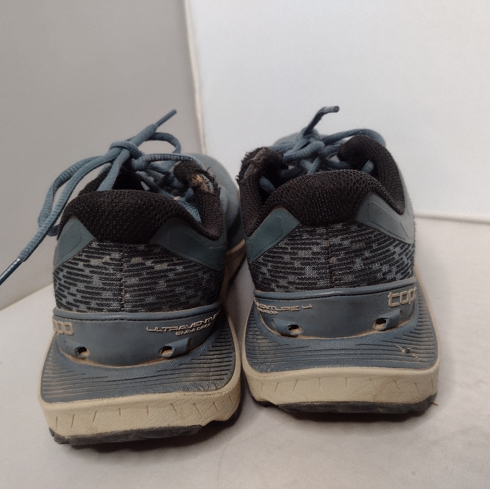 Topo Women's Ultraventure 4 Sneakers Size 6.5 Blue Shoes Running NN - Picture 4 of 7